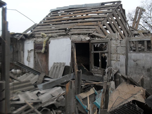 Боевики из артиллерии нанесли удар по Трудовому (обновлено, фото)
