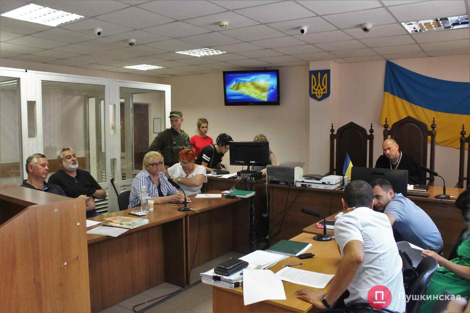 Дело «Виктории»: эпизод о пожаре пока «на паузе», суд разбирается с финансовыми махинациями в лагере