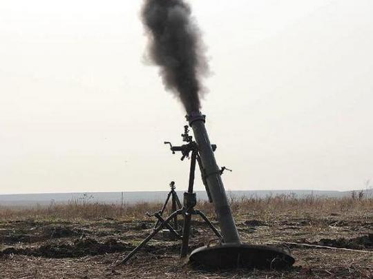 Хроника АТО: боевики два часа поливали огнем Луганское