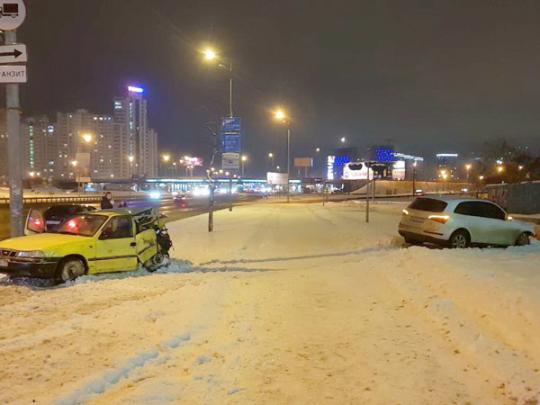 Ночной таран на Бажана в Киеве