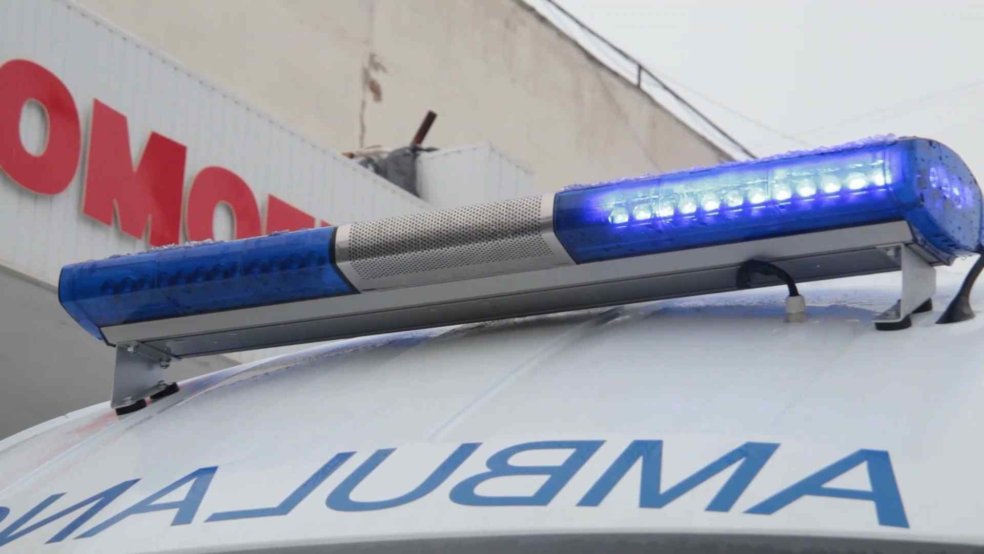 Под Одессой из-за ливня «скорая» с пациентом увязла в грязи