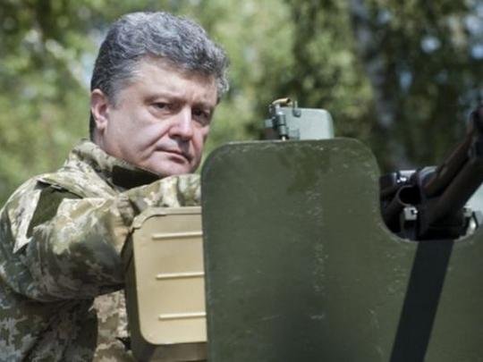 Порошенко оценил новое украинское ракетное вооружение (видео)