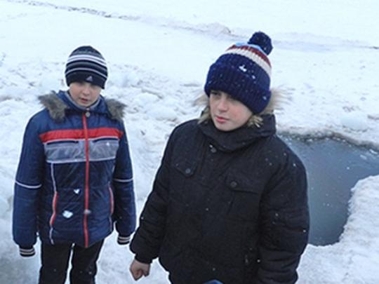 Спасший одноклассника 11-летний Андрей Букин стал номинантом премии Герой-спасатель 2017 года