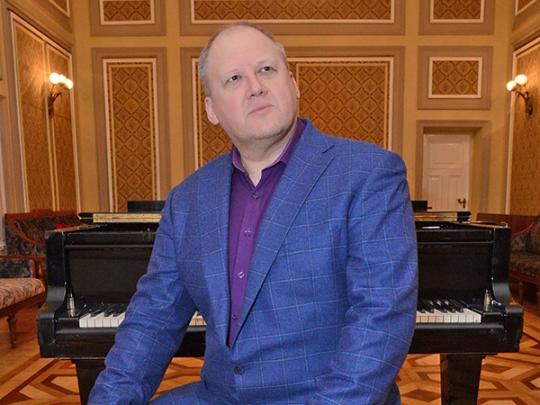 Тарас Штонда: В семь лет, наслушавшись Соловьяненко, я пел, подражая ему, на итальянском языке
