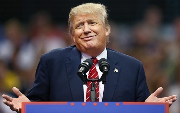 В эфире CNN дважды грубо оскорбили Трампа