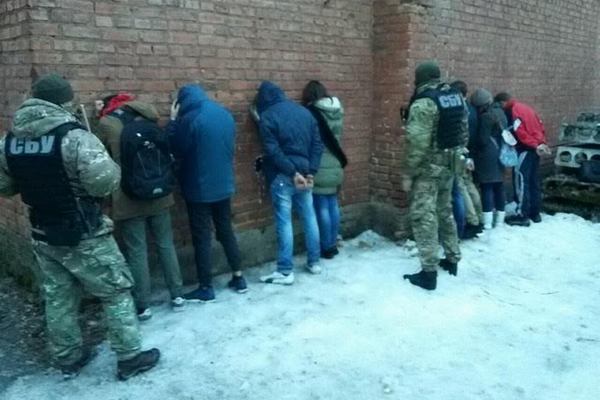 В Кропивницком задержана группировка «White lions», совершившая почти 40 разбойных нападений (фото)