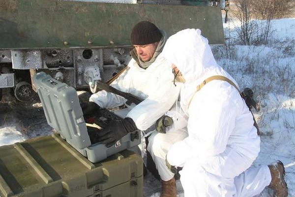 Возле Светлодарска саперы обезвредили российскую кассетную мину (фото)