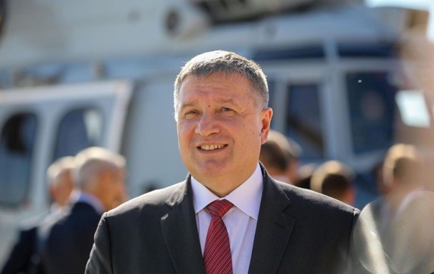 Аваков: В Украине создадут 15 вертолетных баз