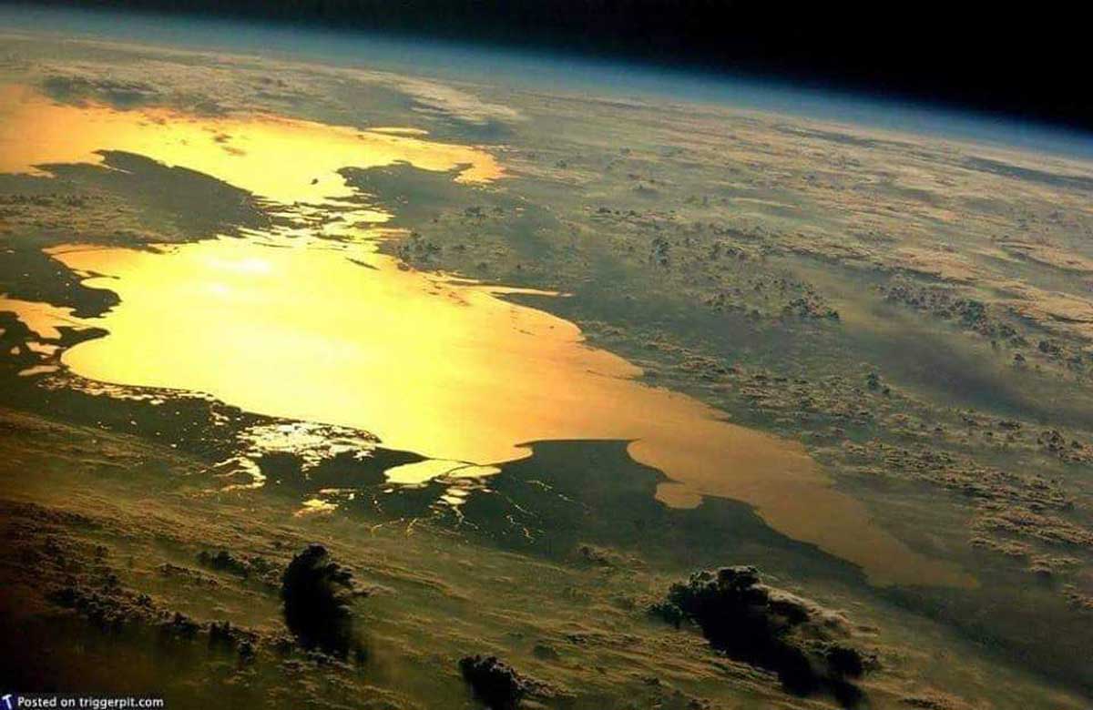 Азовское море сняли из космоса: в сети показали впечатляющее фото