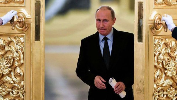 Charlie Hebdo випустив криваву карикатуру на Путіна на обкладинці журналу