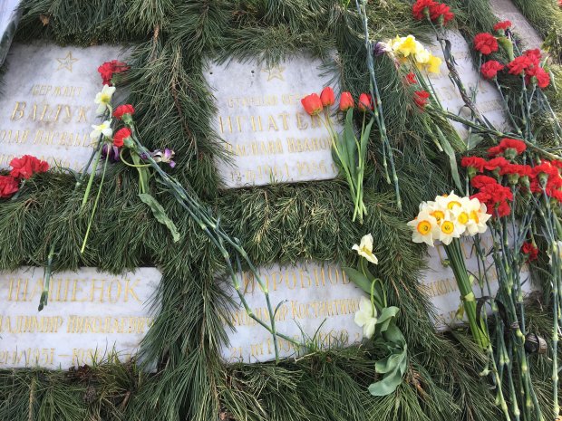 Чернобыльская катастрофа: как украинцы чтят память жертв трагедии на ЧАЭС – фото и видео