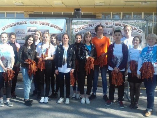 Детям учиться некогда: сеть возмутили нескончаемые пропагандистские акции со школьниками в Крыму