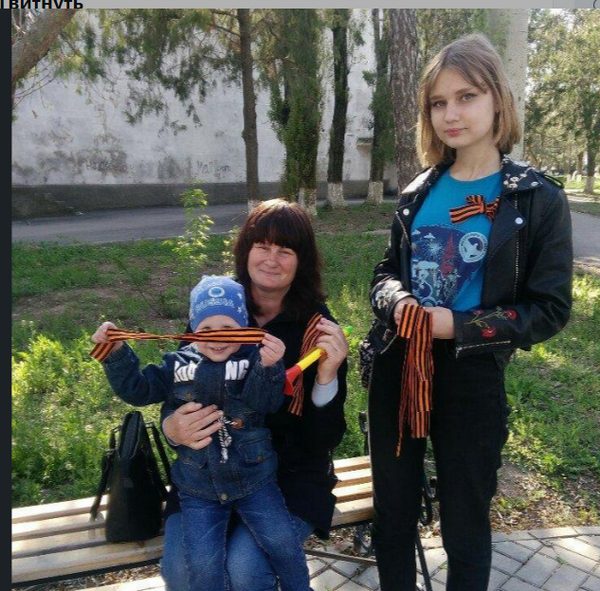 Детям учиться некогда: сеть возмутили нескончаемые пропагандистские акции со школьниками в Крыму