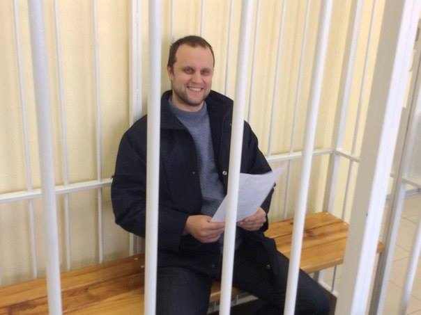 Дирижеры протеста. Кто есть кто в бунтующем юго-востокеСюжет