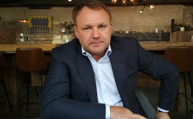 Для чого Прямий купив квартиру вдові загиблого гірника: кому належить телеканал