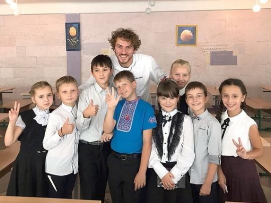 Евгений Клопотенко: «На прошлой неделе у меня все дети в младшей школе съели овощной суп! Без противной поджарки»