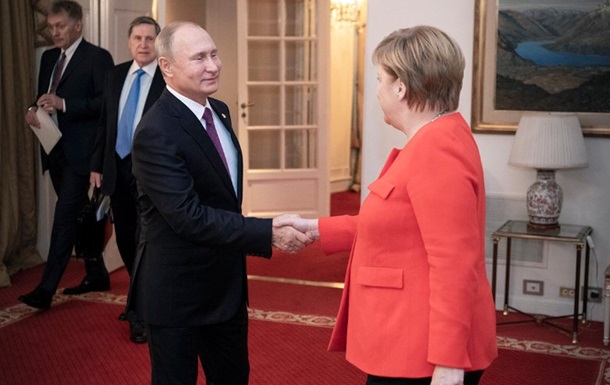 G20: Меркель и Путин обсудили конфликт на Азове