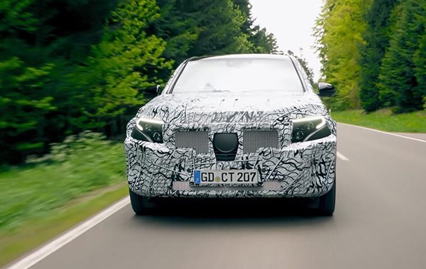 Испытания электрокроссовера Mercedes показали на видео