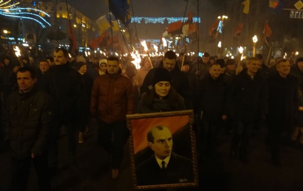 Итоги 01.01: Марши Бандеры и повышение тарифовСюжет