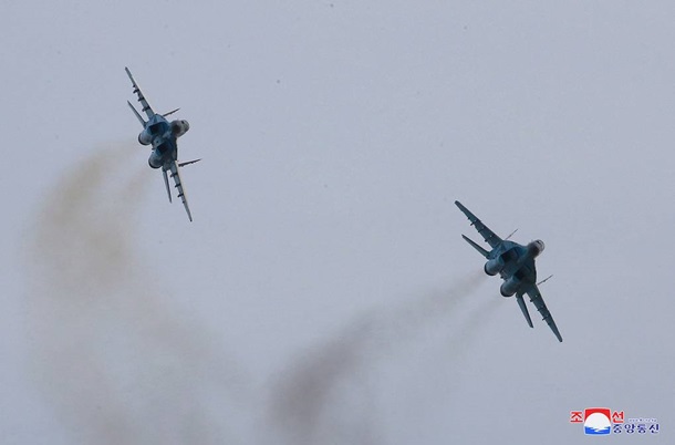 Ким Чен Ын провел внезапную проверку войск