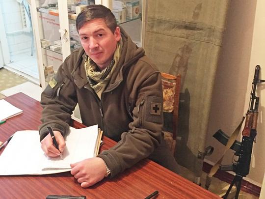 Командир медроты Андрей Комнатный: Умирающему бойцу мы делали переливание крови прямо на терриконе