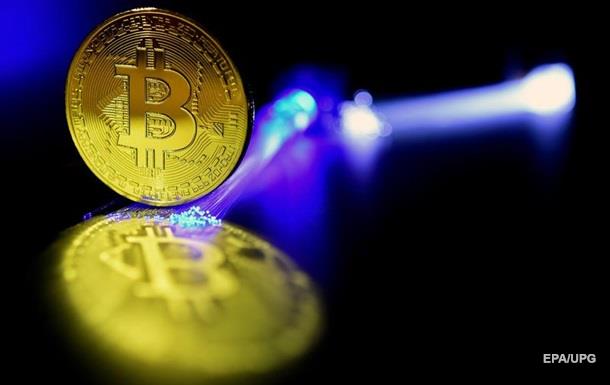 Курс биткоина поднялся выше $9000