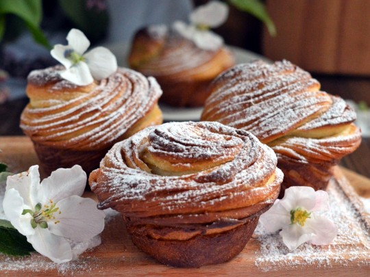 Легкий рецепт нового модного десерта – краффина: вкусно и красиво (фото)