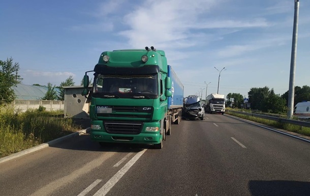 На Днепропетровщине в ДТП пострадали 16 детей