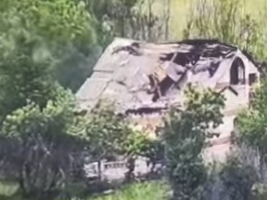 На Донбассе ВСУ ликвидировали вражеского снайпера: бойцы показали видео