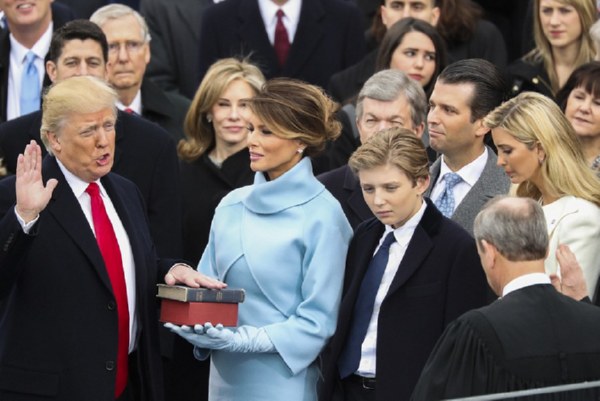 На инаугурации Трампа присутствовали не только его дети и внуки, зять и невестка, но также бывшие жены (фото)