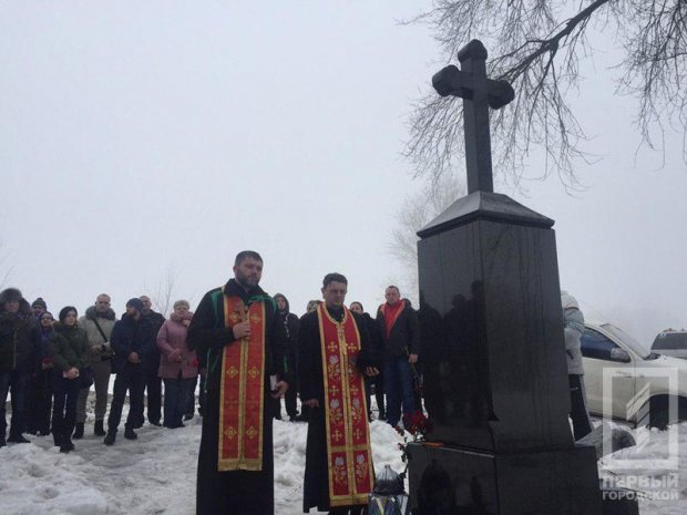 На месте, где погиб Кузьма, устроили масштабный автопробег: фото и видео