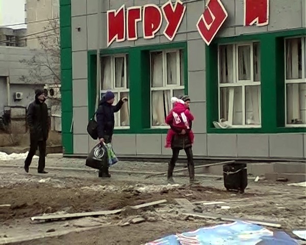 «На улицах лежали убитые, рынок полыхал»: 4 года назад боевики «ДНР» обстреляли Мариуполь (фото)