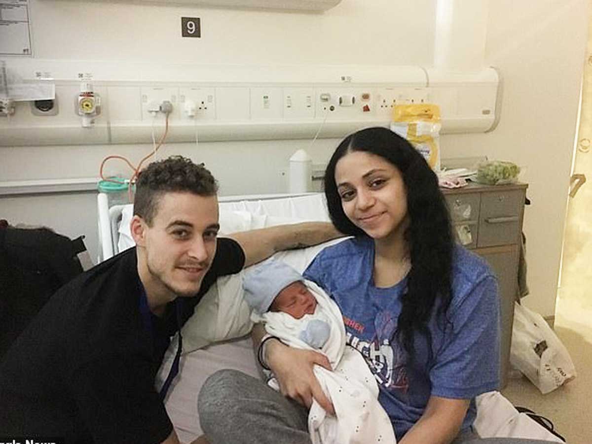 Неожиданно родила в ванной: женщина до последнего момента не подозревала, что беременна