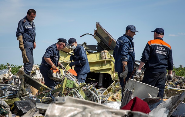 Но не исключили. Киев признали непричастным к MH17Сюжет