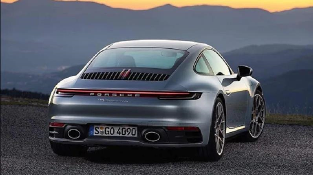 Новый Porsche 911 показали на официальных фото