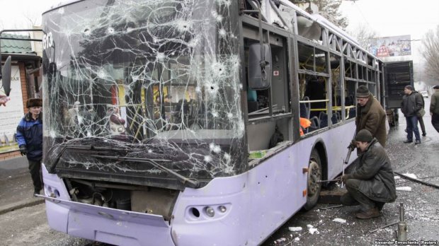 Обстріл тролейбусної зупинки в Донецьку: як бойовики цинічно брехали