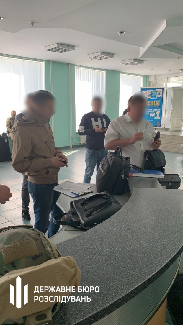 Обыски в Волынском ГФС: правоохранители раскрыли преступную схему таможенников и налоговиков