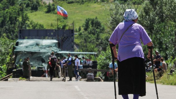 Почему сейчас невозможно платить пенсии на оккупированном Донбассе