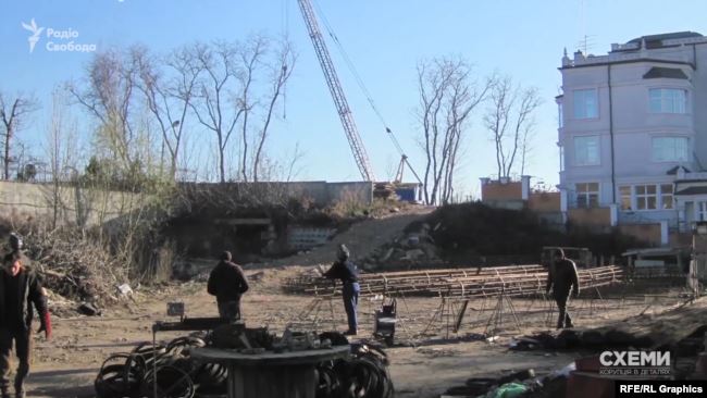 Под грифом секретно: как прикрыли причастность Порошенко к разрушению исторического памятника
