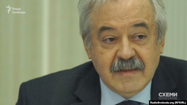 Под грифом секретно: как прикрыли причастность Порошенко к разрушению исторического памятника
