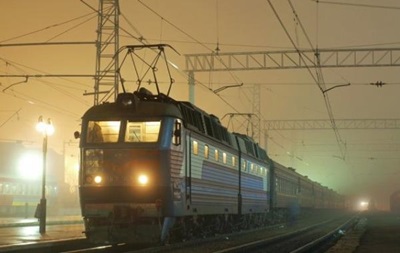 Под Харьковом в туалете поезда обнаружили тело военного