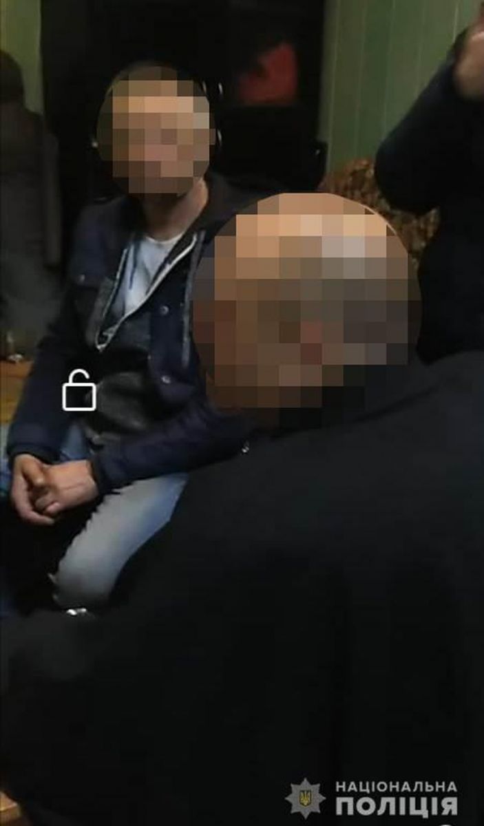 Под Одессой бандиты в масках ворвались в дом, связали хозяйку и вынесли сбережения (фото)