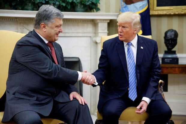 Порошенко проти BBC: чи справді президент України купив зустріч з Трампом