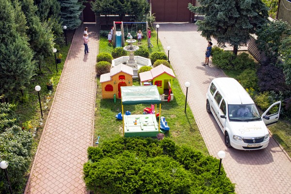 «После 6 курсов химиотерапии и операции сын выздоровел»: как годовалый малыш поборол рак