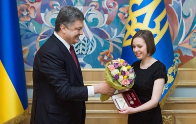 Президент Украины наградил орденом шахматистку, ставшую чемпионкой мира