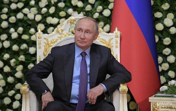 Путин выжидает в отношениях с Зеленским - Песков