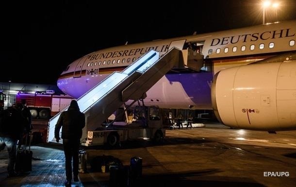 Самолет главы МИД Германии сломался в третий раз
