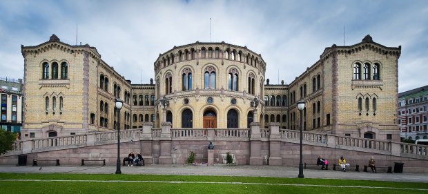 Самые удивительные парламенты, которые обязательно должен увидеть каждый