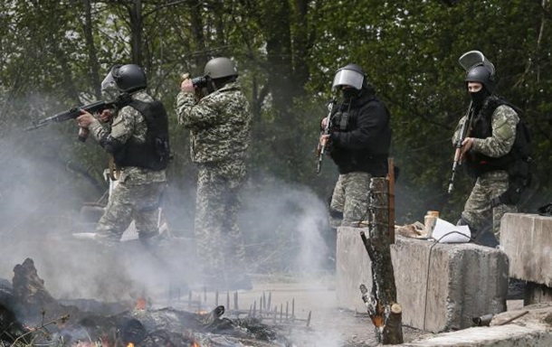 Штурм Славянска онлайн: хроника событийСюжет