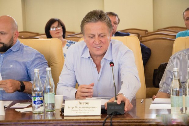 Скандальні призначення Порошенка: хто ці люди та чим вони хороші
